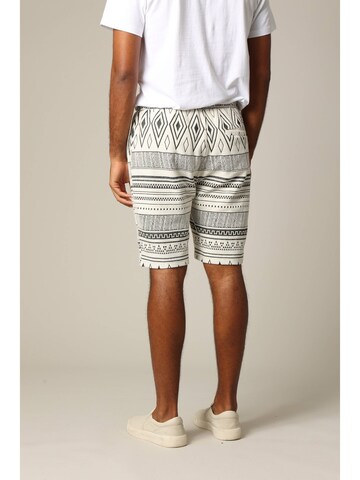 Regular Pantalon 'Hedrick' Deeluxe en blanc