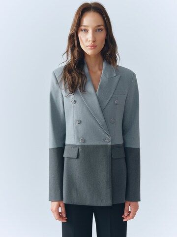 MB by Marta Buzolic Blazer in Grey