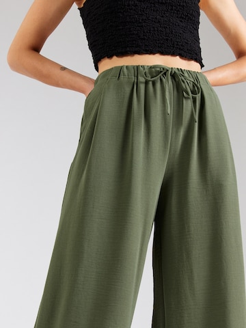 ABOUT YOU Regular Trousers 'Glenn' in Green