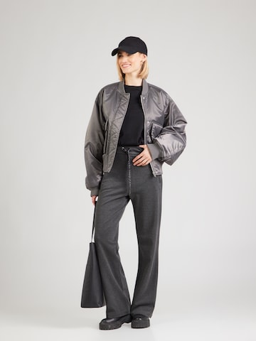 ZABAIONE - regular Pantalón 'Li44nda' en gris