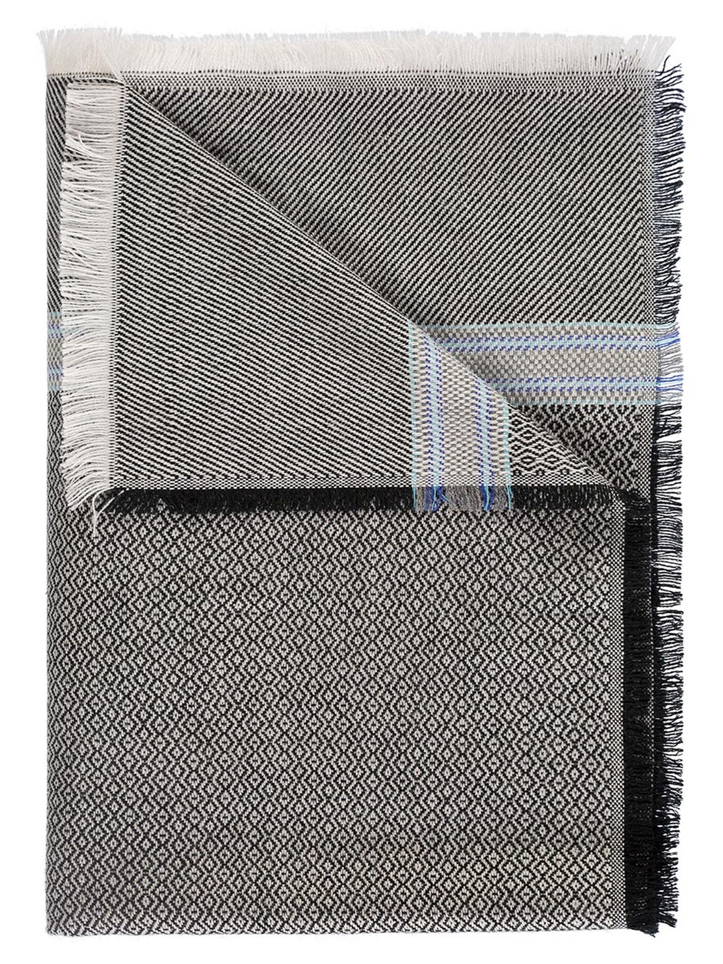 Passigatti Wrap in Black