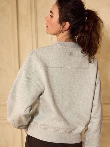 Felpa di Next in grigio