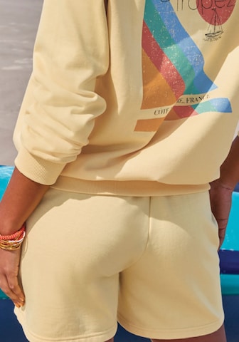 BENCH - regular Pantalón en amarillo