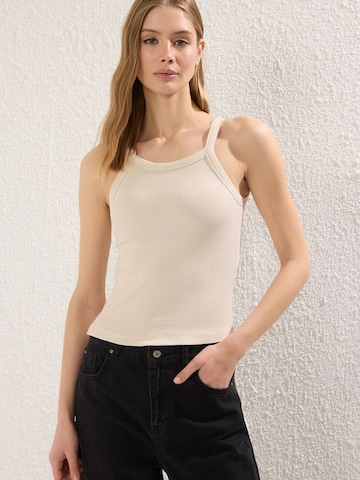 Haut Trendyol en beige