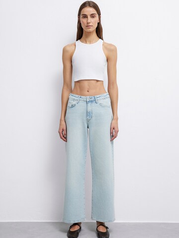 Mavi Широки крачоли Дънки 'Malibu' в синьо: отпред