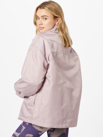 Veste mi-saison 'Joline' Gina Tricot en violet