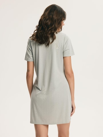 ESOTIQ - Camiseta de noche 'Koszula nocna typu t-shirt DOVE Esotiq | szary XL' en gris
