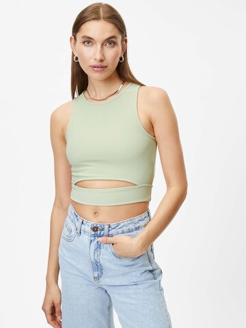 PIECES Top 'Sara' in Green: front