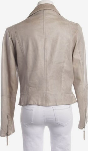 Arma Jacket & Coat in XL in White
