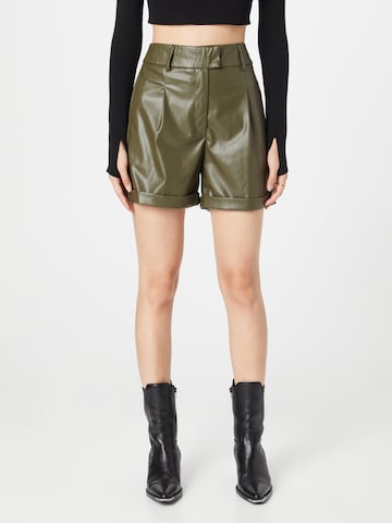 ONLY Regular Pleat-Front Pants 'Emy' in Green: front