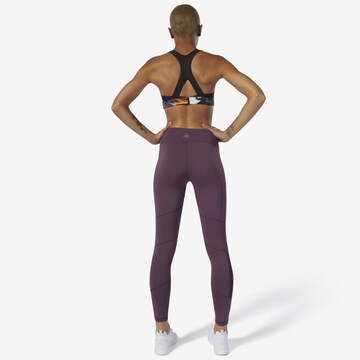 Reebok Skinny Sporthose in Lila