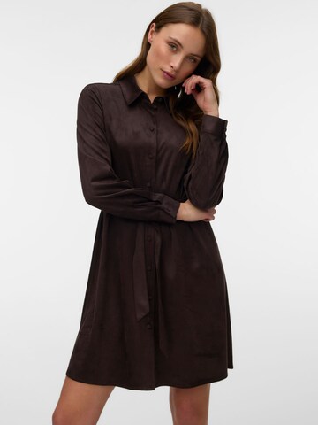 VERO MODA - Vestido camisero 'VMKatty' en marrón