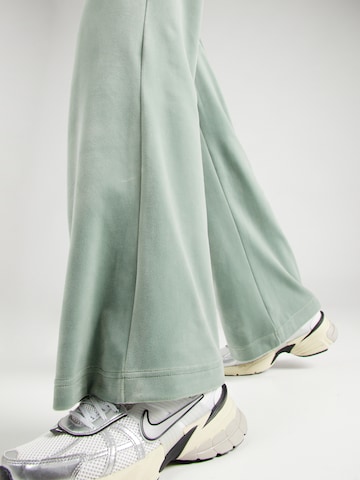 évasé Pantalon 'LAYLA' Juicy Couture en vert