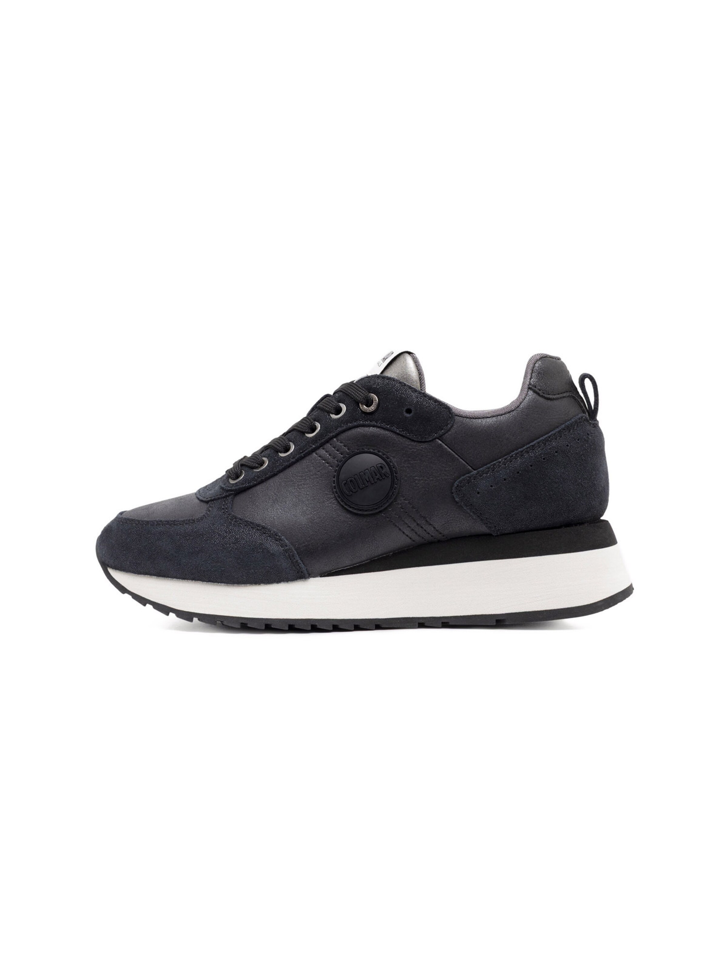 Baskets basses 'Travis Punk' Colmar en noir : devant
