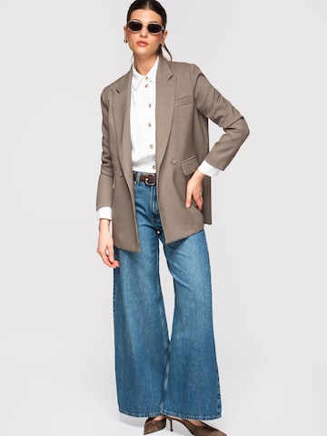Ombre Blazers in Bruin
