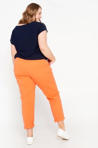 Paprika Loose fit Chino Pants in Orange