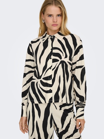 ONLY Μπλούζα 'ONLSAKURA' σε μαύρο