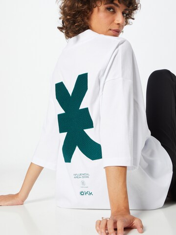 T-shirt oversize Karo Kauer en blanc