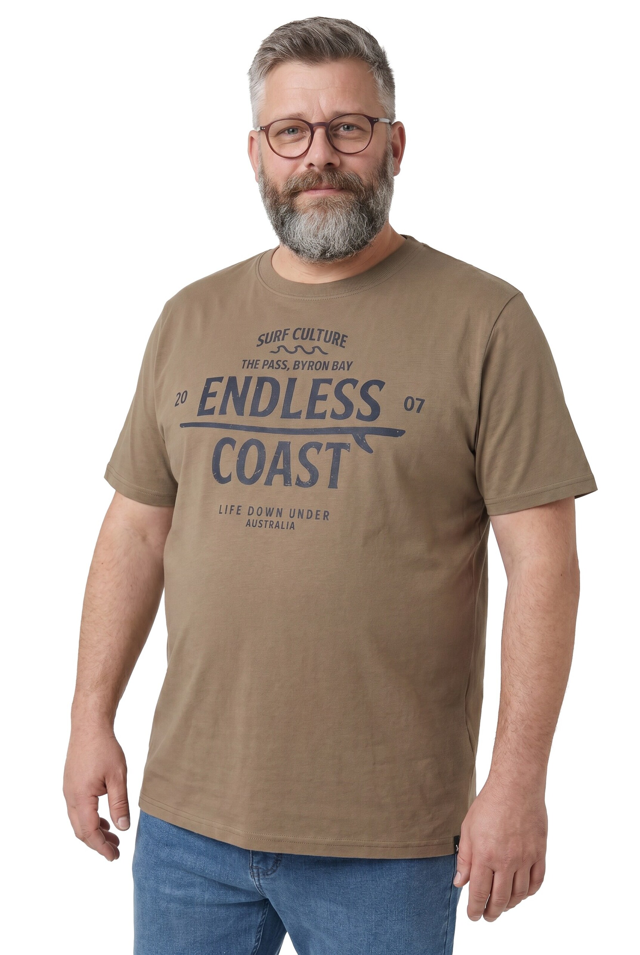 Men Plus Shirt in Brown