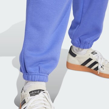 ADIDAS ORIGINALS Конический (Tapered) Штаны 'Essentials' в Лиловый