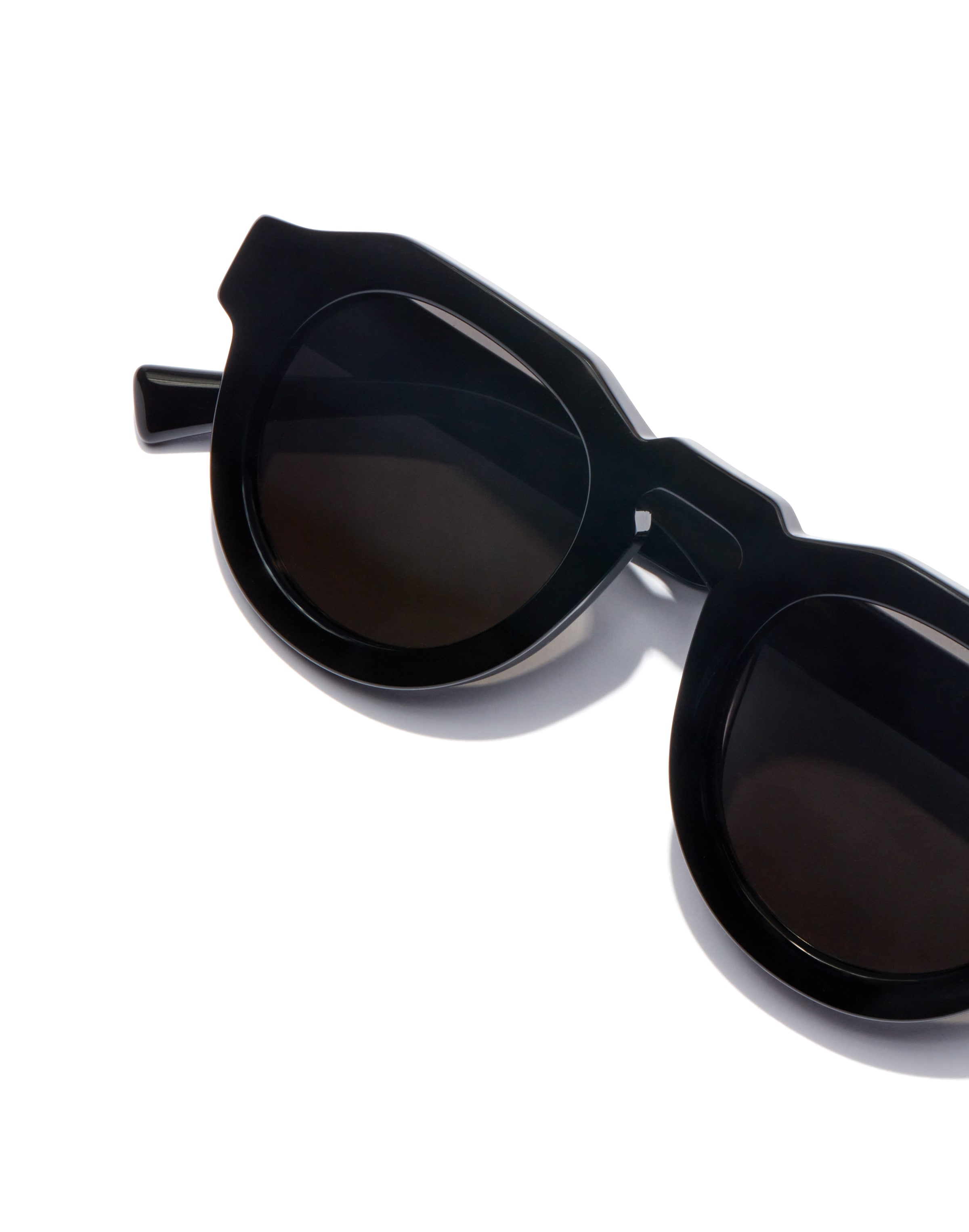 juoda HAWKERS Akiniai nuo saulės 'Warwick Uptown'