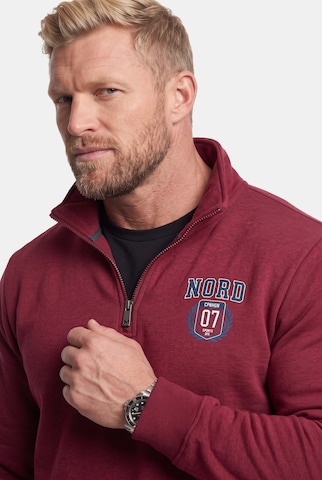 Men Plus Sweatshirt in Rot