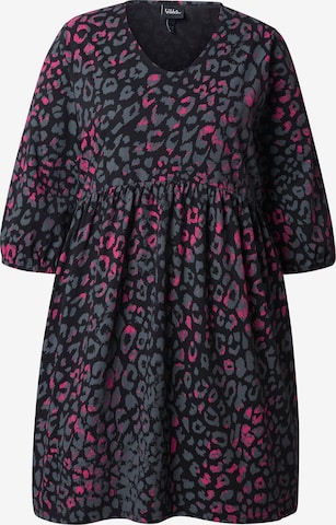 Robe Ulla Popken en noir : devant