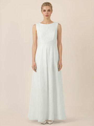 APART Kleid in Beige: Vorderseite