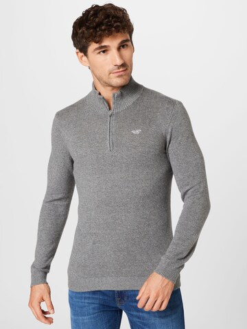 HOLLISTER Sweater in Grey: front