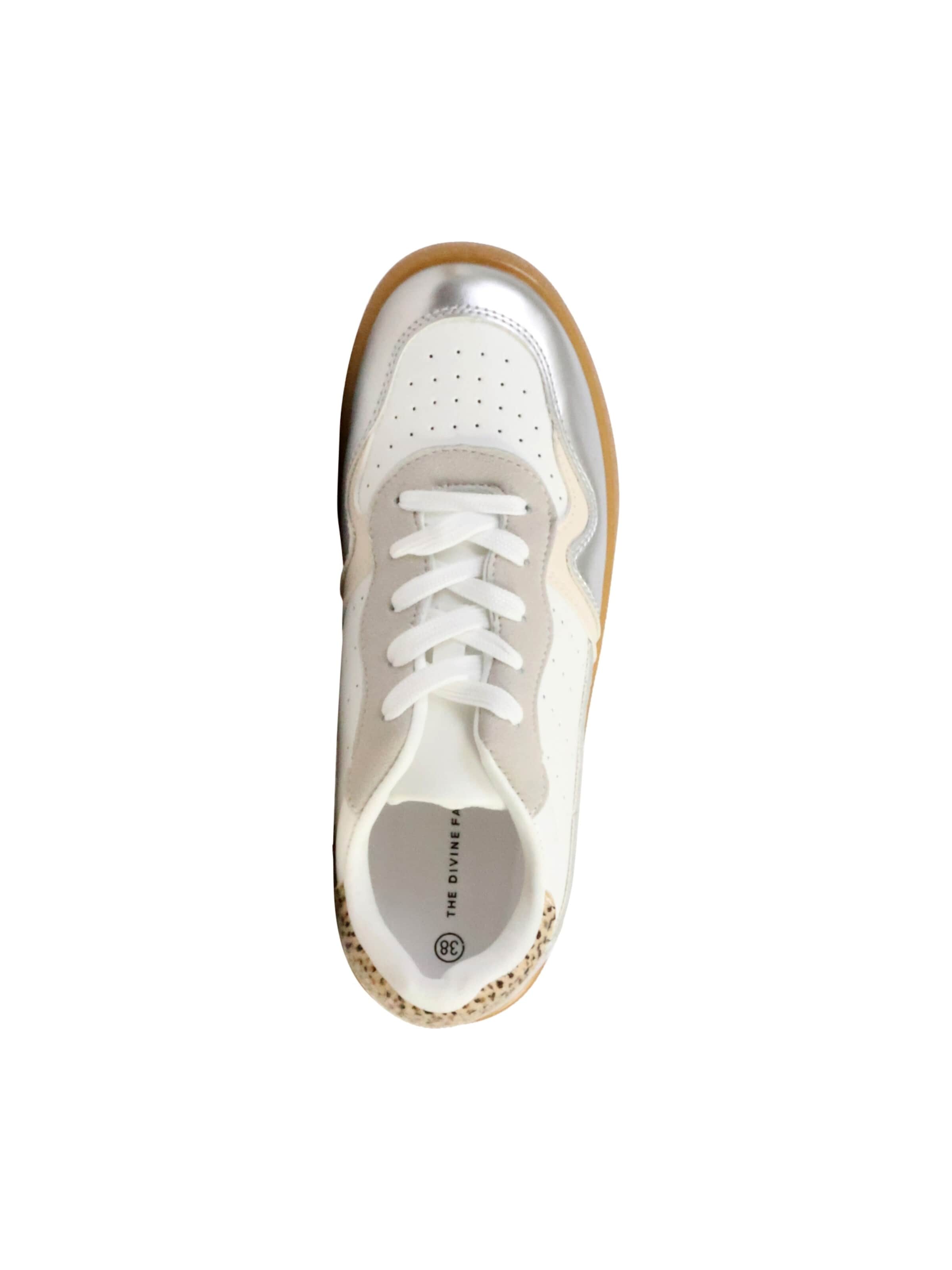 Chaussure de sport à lacets The Divine Factory en gris