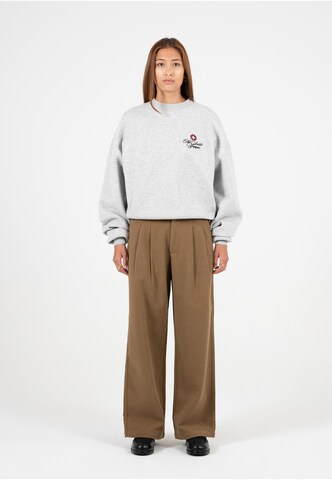 Prohibited Mikina 'The Swiss Yuppie Crewneck' – šedá