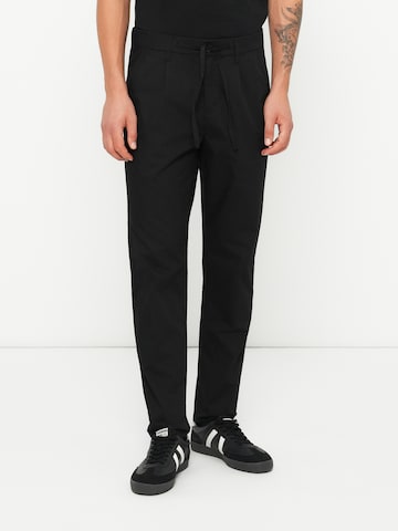 Only & Sons Tapered Pleat-front trousers 'ONSTURINO' in Black: front