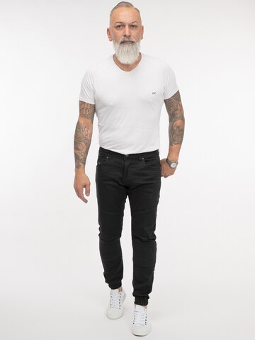 Rock Creek Tapered Jeans in Black