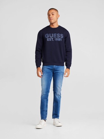 GUESS Sweatshirt 'BEAU' in Blauw