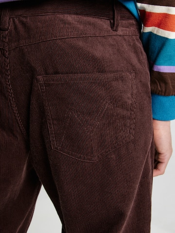 MELA Regular Trousers 'JIVIN' in Brown