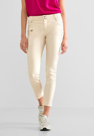 STREET ONE Slim fit Pants in White: front