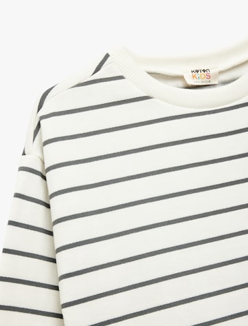 Koton Sweatshirt in White