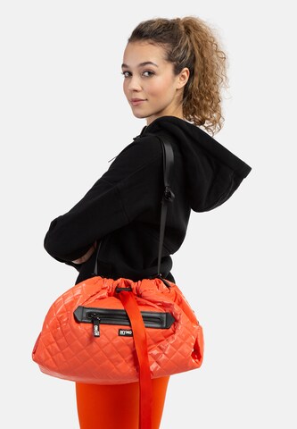 myMo ATHLSR Sports Bag in Orange: front