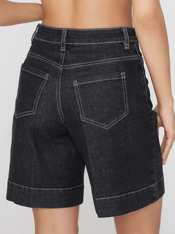 Tezenis Wide Leg Shorts in Schwarz