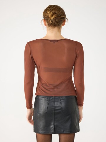 T-shirt No Matter What en marron