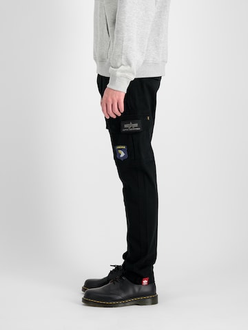 ALPHA INDUSTRIES Tapered Παντελόνι cargo σε μαύρο
