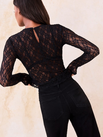 Lipsy Póló - fekete