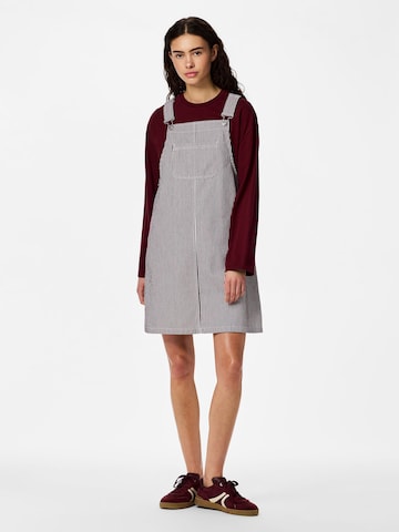 Jupe-salopette 'PCAllo' PIECES en rouge : devant