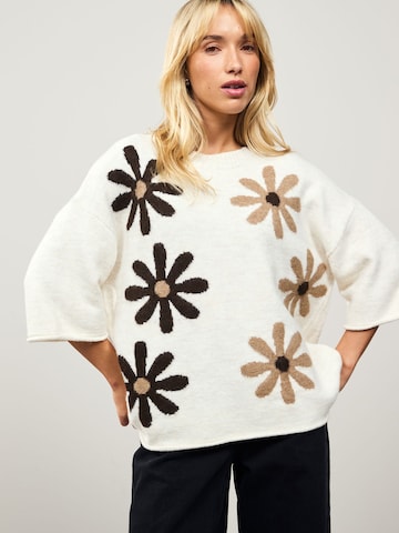 Next Sweater in White