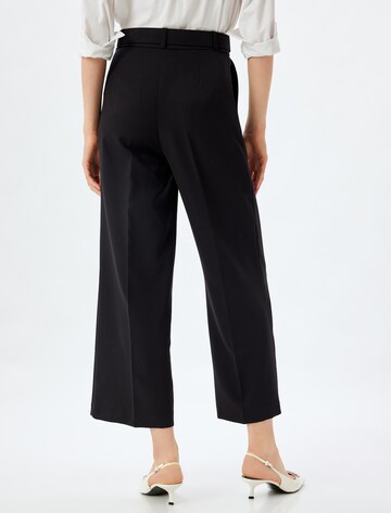 Koton Bootcut Hose in Schwarz