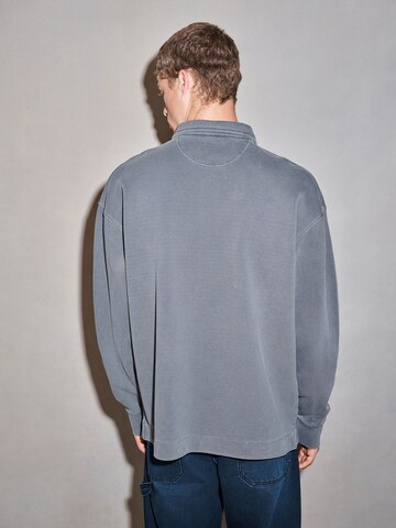 Next Shirt in Grey