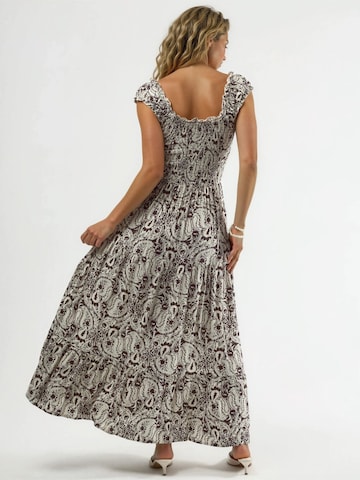 Busem Kleid in Braun