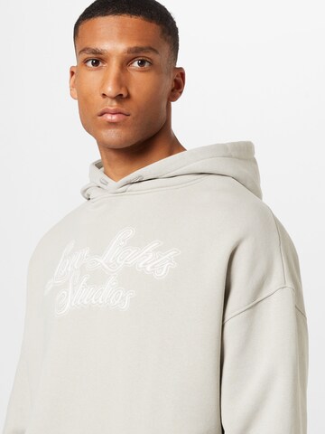 Sweat-shirt Low Lights Studios en gris