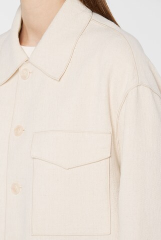 SENSES.THE LABEL Between-Seasons Coat 'OT:TI' in White