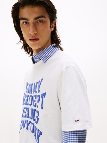 Maglietta '90S VARSITY' di Tommy Jeans in beige